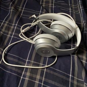 Beats solos 3 headphones